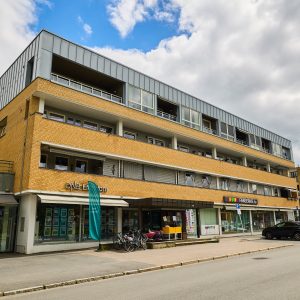 Moerveien 4 (seksjoner)