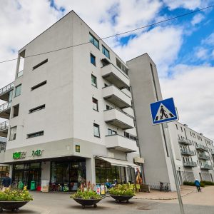 Brekkeveien 3 (seksjoner)